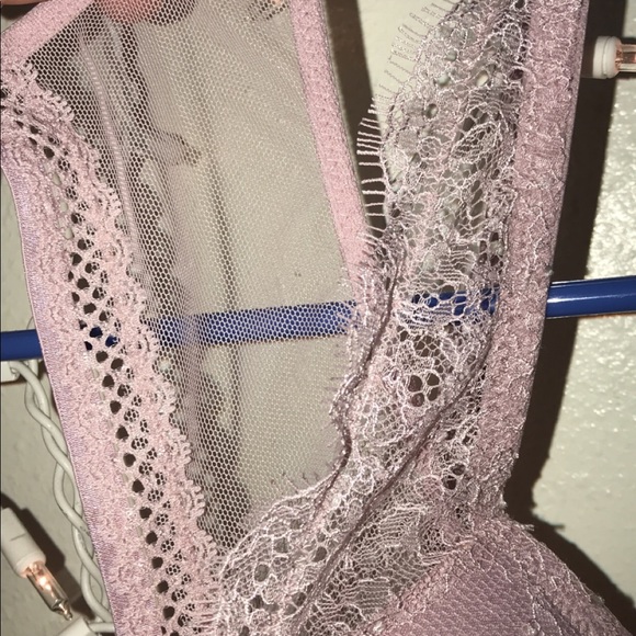 Victoria’s Secret 32C sexy push up bra lavender - Picture 4 of 5